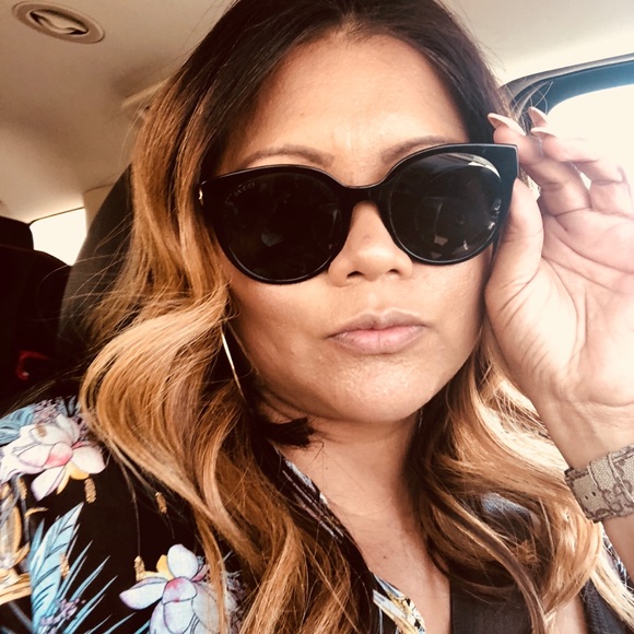 Meet your Posher, Kristal - Picture 1 of 1